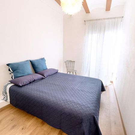 Beams & Bricks Apartment Valencia Luaran gambar