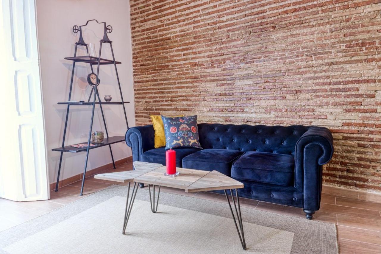 Beams & Bricks Apartment Valencia Luaran gambar